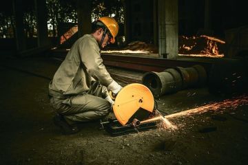Stanley Profil Kesme 2100 Watt 355 mm STSC2135